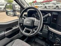 This Ford Super Duty F-550 DRW has a dependable Regular Unleaded V-8 7.3 L engine powering this Auto... (image 8)