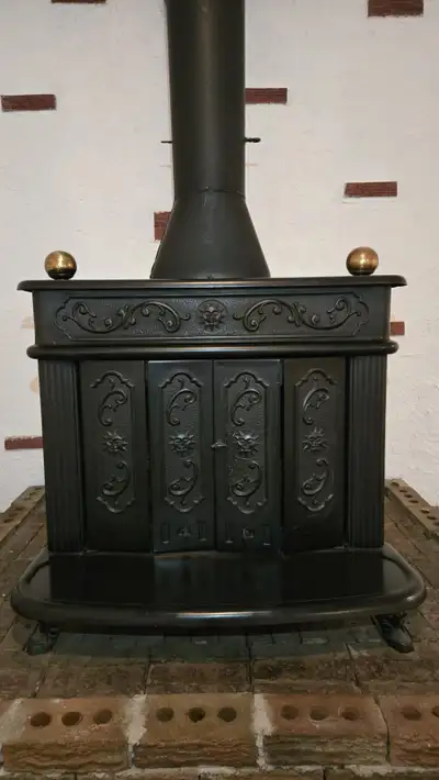 MUST GO!!! Cast iron Franklin wood stove, View more