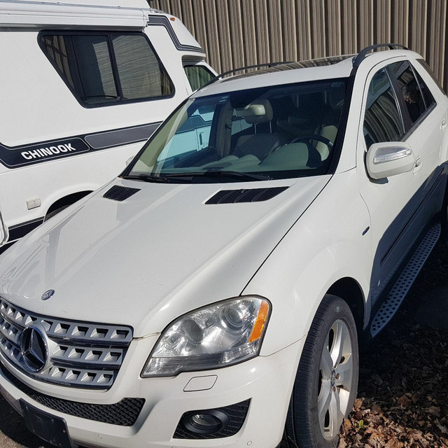 2006 2011 MERCEDES BENZ ML350 DOOR FENDERS HOOD BUMPER HEADLIGHT in Auto Body Parts in Mississauga / Peel Region