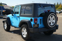 --SLASH YOUR PAYMENT, NOT YOUR DREAMS!-- This 2017 Jeep Wrangler Sport 4x4 comes in Chief exterior w... (image 6)