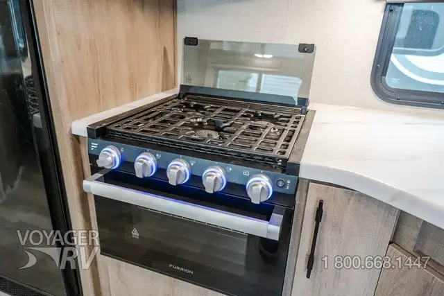2023 Grand Design Imagine XLS 23BHE in Travel Trailers & Campers in Kelowna - Image 10
