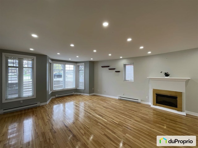 $554,999 - Condominium for sale in Ahuntsic / Cartierville — photo 3