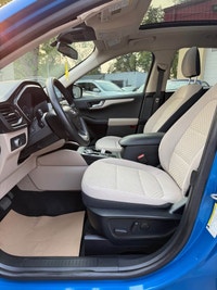 **CARS TRUCKS SUV 4X4 VAN AWD EDMONTON FINANCING AVAILABLE EASY FINANCING ** 2020 FORD ESCAPE SE 1 O... (image 9)