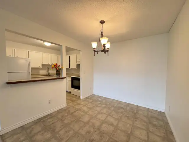 126 32850 GEORGE FERGUSON WAY Abbotsford, British Columbia in Condos for Sale in Abbotsford - Image 9