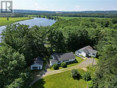 2 waterfront homes on a 2 acre private property!! This is a rare opportunity to have a multi-generat...