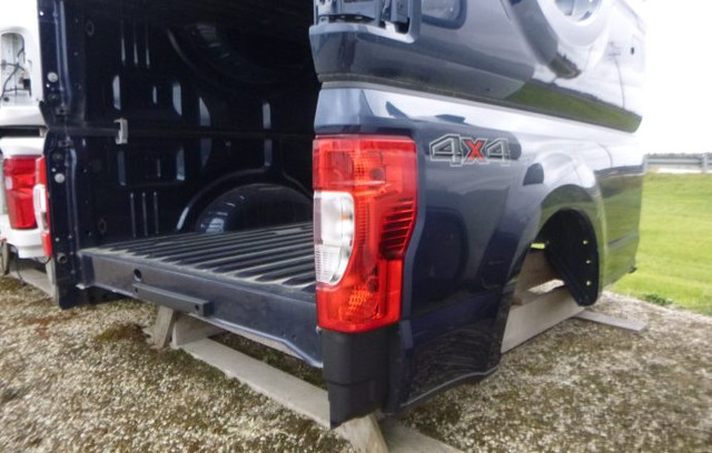 2017 - 2022 Ford Superduty F250/350 SRW 8' Blue TakeOff TruckBox in Auto Body Parts in Kitchener / Waterloo