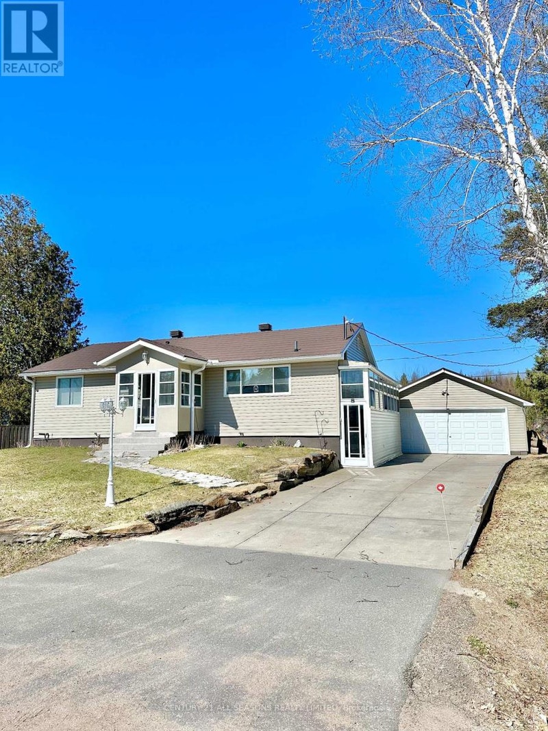 84 SPRUCEDALE STREET Highlands East, Ontario Houses for Sale