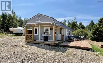 WATERFRONT WITH BEAUTIFUL VIEWS! Welcome to 2432 Apple River Road in the peaceful coastal community...