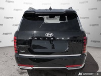 This Hyundai Palisade Hybrid has a strong Turbo Gas/Electric I-4 2.5 L/152 engine powering this Auto... (image 4)