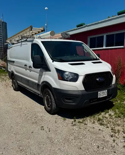 2021 Ford Transit 250 Low Roof Shelving, partition. NEW brakes, pads, calipers, tires, wheel bearing...