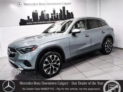 One Owner, No Reported Accidents and LOADED with Exlusive and Pinnacle Trim! As Well As DC CHarging,...