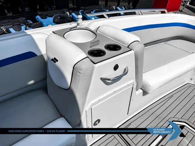 2023 STARCRAFT SVX 211 OB 140hp deck boat bateau Ponte in Powerboats & Motorboats in Laval / North Shore - Image 20