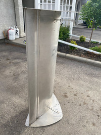 Large aluminum wind deflector