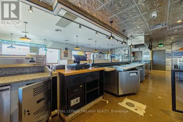 985 TALBOT STREET St. Thomas, Ontario in Commercial & Office Space for Rent in London - Image 28