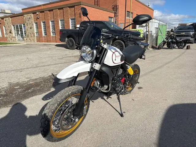 2018 Ducati Scrambler Desert Sled ~ DUCATI SCRAMBLER ~ DESERT SL in Street, Cruisers & Choppers in City of Toronto - Image 4