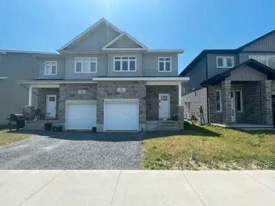 3 bed semi-detached new build in Odessa- 20 Dusenbury