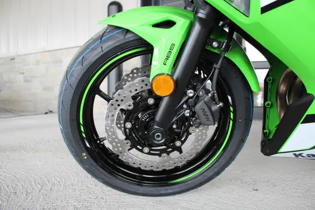 2025 Kawasaki NINJA 650 KRT EDITION in Street, Cruisers & Choppers in Trenton - Image 6