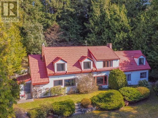 7108 KEMANO STREET Powell River, British Columbia in Houses for Sale in Powell River District