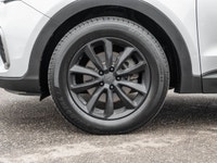 AWD - Keyless Ignition - 7 Passengers / 3rd Row - Heated Steering Wheel - Power Liftgate Designed wi... (image 4)