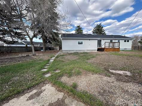 641 Duke STREET in Houses for Sale in Regina - Image 3