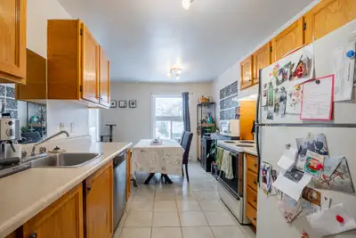 Appartement de 4 1/2 à Québec, près du Ashton sur la 80è rue - Facile d'accès Lebourgneuf 2ieme étag...