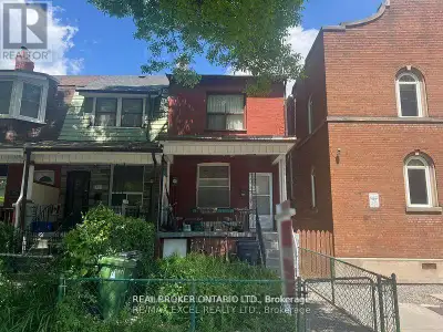 Newly Renovated 2-Bedroom Upper Unit for Lease 26 Carr St, Toronto. Freshly updated upper-level unit...