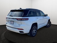 This Jeep Grand Cherokee 4xe has a dependable Intercooled Turbo Gas/Electric I-4 2.0 L/122 engine po... (image 5)