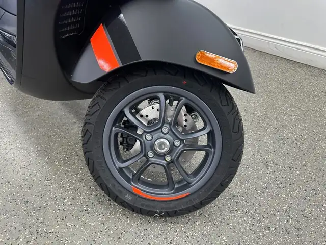 2025 Vespa GTS 310 Supersport MY 25 - V6610NP - -No Payments for in Scooters & Pocket Bikes in Markham / York Region - Image 14
