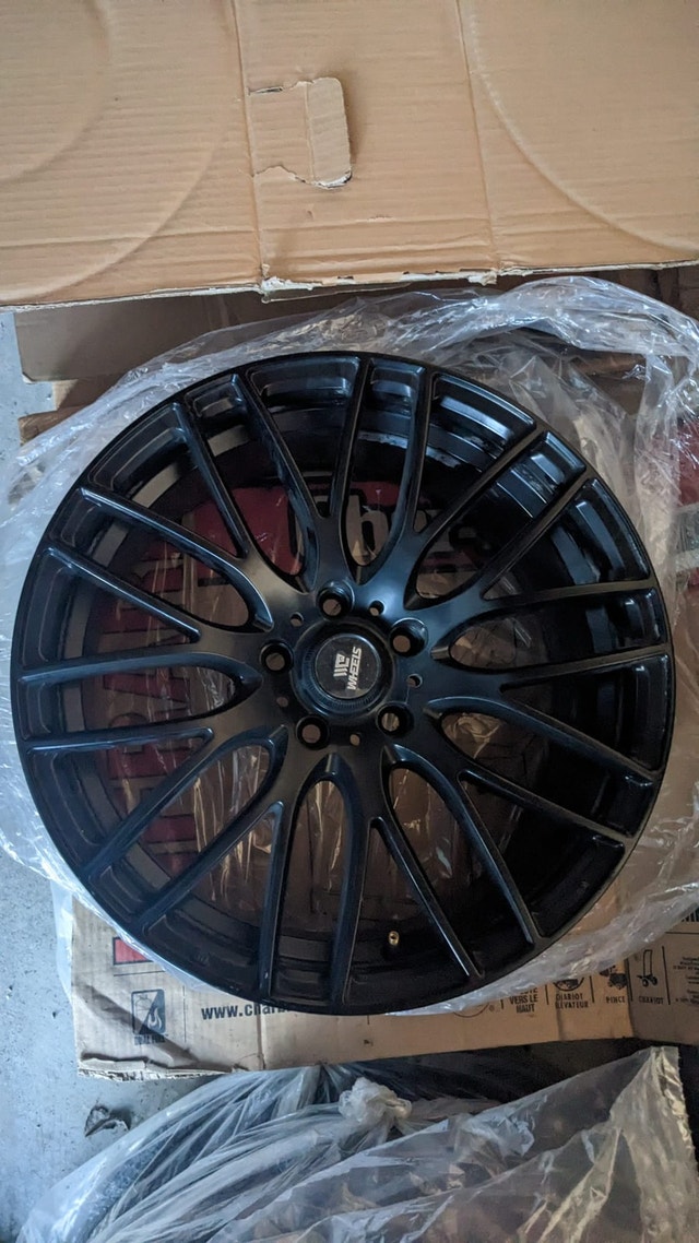 LIKE NEW CWheels 18 in. Orion Alloy Wheel Tires & Rims Calgary