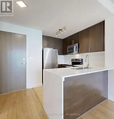 2404 - 3985 GRAND PARK DRIVE Mississauga (City Centre), Ontario