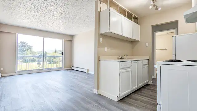 Connaught Hill Apartment For Rent | Queensway Place Apartments in Long Term Rentals in Prince George - Image 12