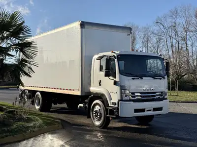 2022 Isuzu FVR Cube Van Power Tail Gate 3,000 LB / 1,360 KG Max Lift Capacity Power Windows / Door L...