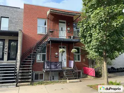 Triplex à vendre dans un quartier populaire. En face de la station de métro Cadillac. Près des parcs...