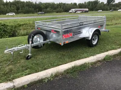 VEND: Remorque Cargo fermer 1 simple essieu ou 2 double essieux tandem fermée ferme pied enclosed tr...