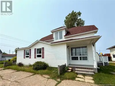 Vous recherchez une résidence avec appartement familial? Ceci pourrait vous intéresser. Situé tout p...
