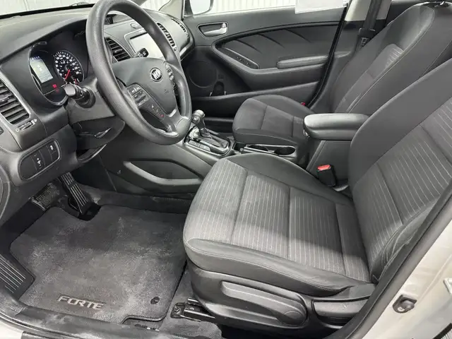 KIA Forte LX 2018 a vendre in Cars & Trucks in Shawinigan - Image 14