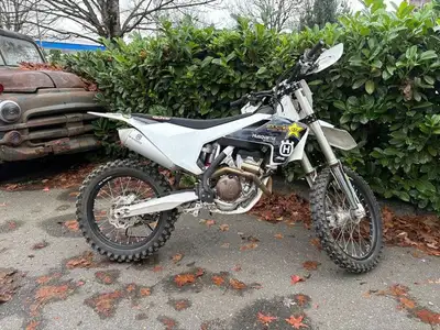 2017 Husqvarna FC 250 Only 30 Hours $4,999 ? LIGHT FAST READY TO RACE This 2017 Husqvarna FC 250 is...