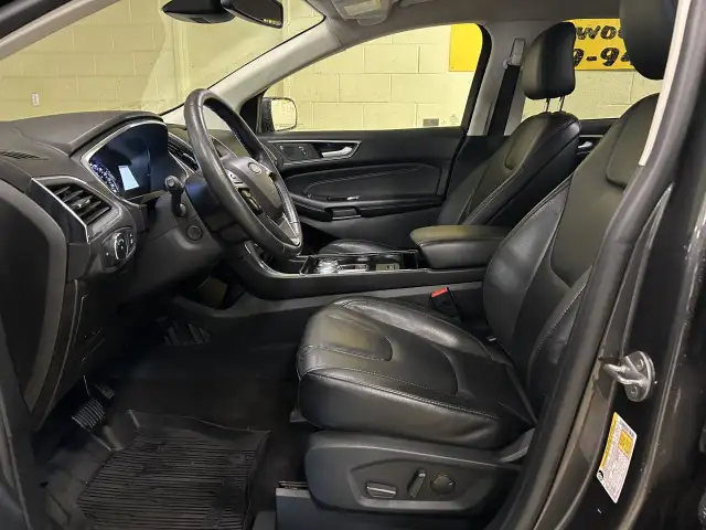 2020 Ford Edge Titanium408909490369996808