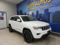 JEEP GRAND CHEROKEE 2021 LAREDO ÉDITION 4X4 / GPS NAVIGATION / MAGS SUR PNEUS HOMOLOGUÉ / CAMÉRA DE... (image 2)
