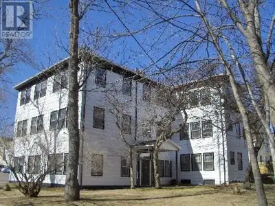 Great Investment downtown Charlottetown. This 9 Unit Apartment is just 2 blocks from the water and Q...