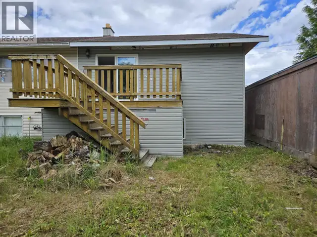 1653 GYRFALCON AVENUE Kitimat, British Columbia in Houses for Sale in Kitimat - Image 3