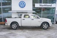 2019 Ram 1500 Classic ST Bright White Clearcoat HEMI 5.7L V8 VVT 8-Speed Automatic 4WD, Diesel Gray/... (image 2)