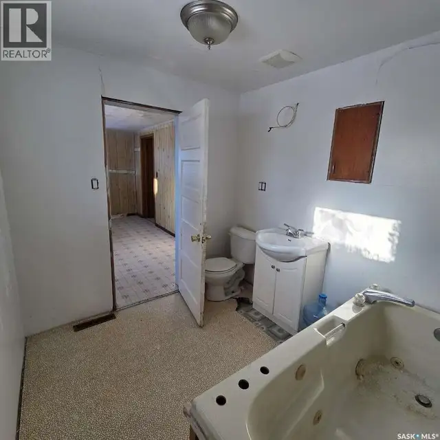 128 Railway AVENUE Margo, Saskatchewan in Houses for Sale in Saskatoon - Image 6