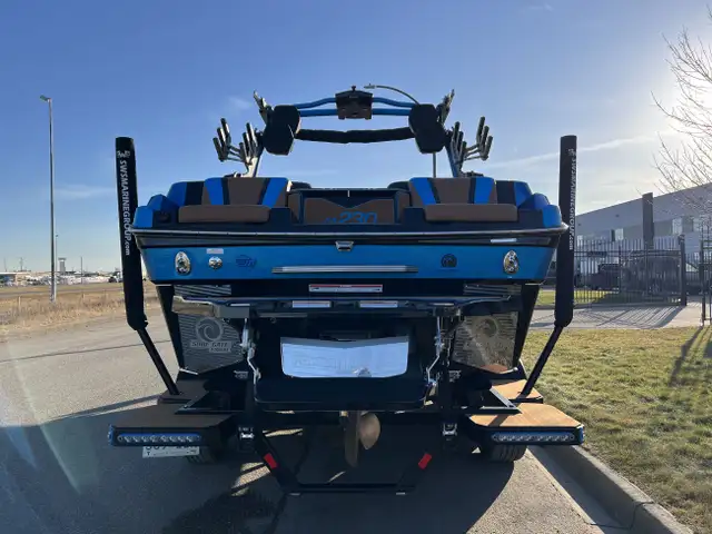 2025 Malibu M230 in Powerboats & Motorboats in Saskatoon - Image 8