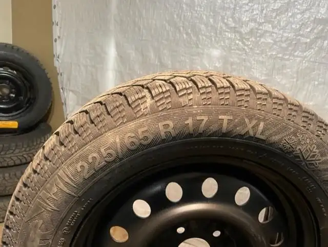 Dodge Grand Caravan 225-65-17 ENSEMBLE HIVER GISLAVED NORTHFROST in Cars & Trucks in St-Georges-de-Beauce - Image 4