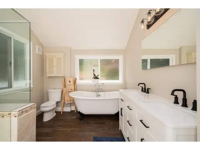 25177 64 AVENUE Langley, British Columbia in Houses for Sale in Abbotsford - Image 9