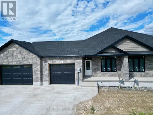 411 IVINGS DRIVE Saugeen Shores, Ontario in Houses for Sale in Owen Sound - Image 2