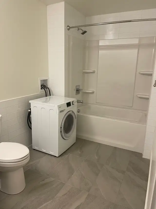 Bachelor Unit in West Bedford in Long Term Rentals in City of Halifax - Image 3