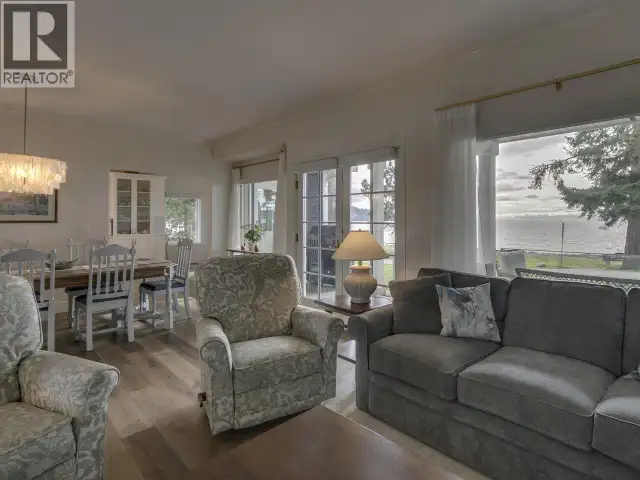 5791 WINDWARD LANE Sechelt, British Columbia in Houses for Sale in Sunshine Coast - Image 15