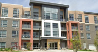 Modern 2 Bed Condo in the Heart of Burlington! Don't Miss Out!